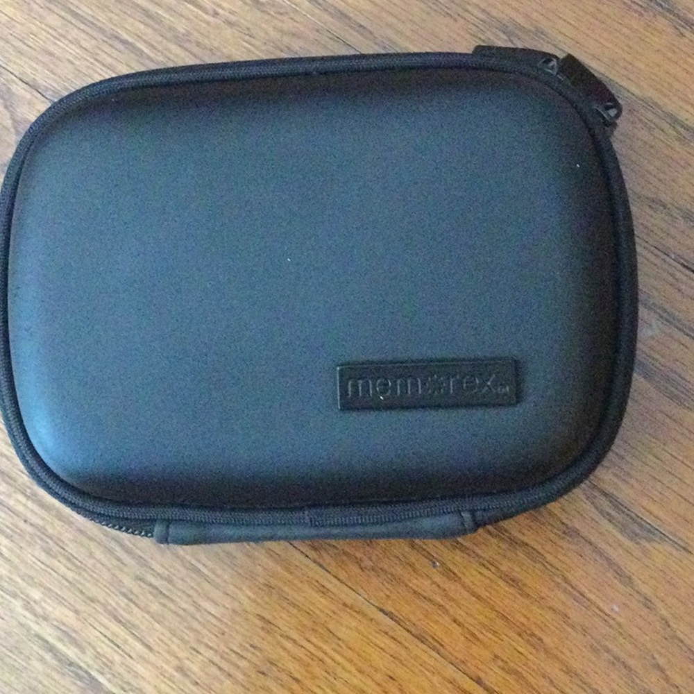 Memorex Carrying case